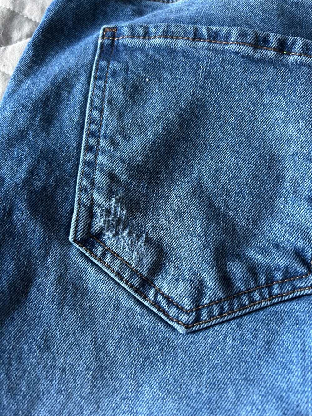 Kut from the Kloth Women's Relaxed Blue Denim Jeans - Picture 7 of 7